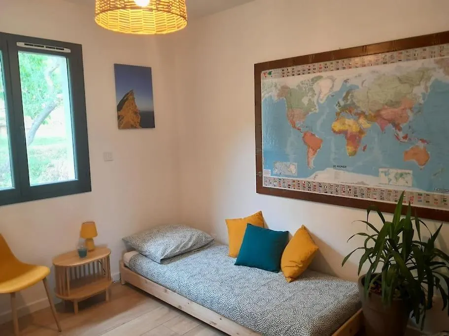 Holiday home Maison Moderne Avec Jardin Et Jacuzzi La Bouilladisse