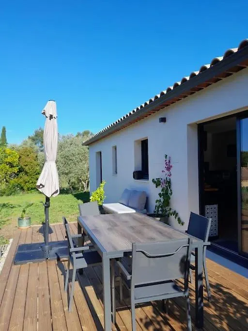 Maison Moderne Avec Jardin Et Jacuzzi La Bouilladisse France