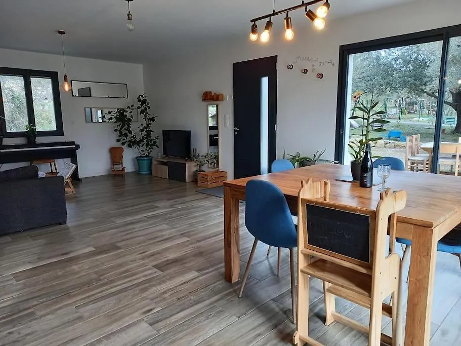 Maison Moderne Avec Jardin Et Jacuzzi La Bouilladisse