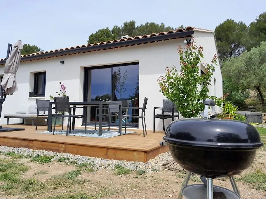 Maison Moderne Avec Jardin Et Jacuzzi La Bouilladisse Holiday home